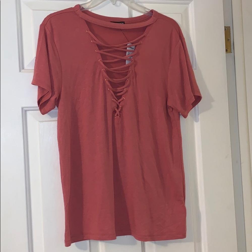 Coral tee